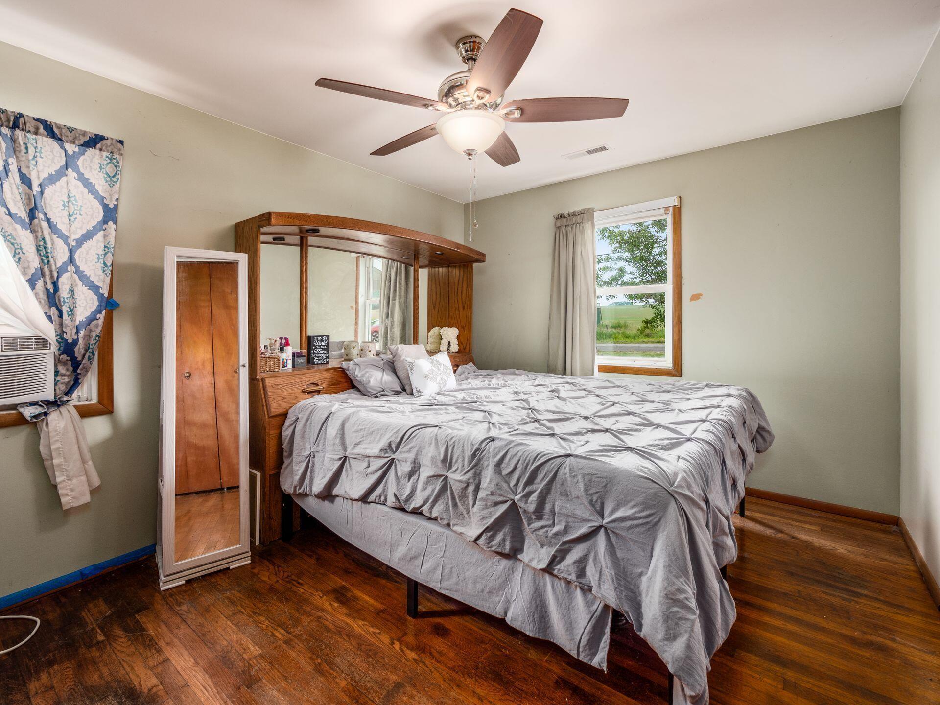 150 County Line Road Hopewell, OH 43746 - Photo 22 of 39 Bedroom 3