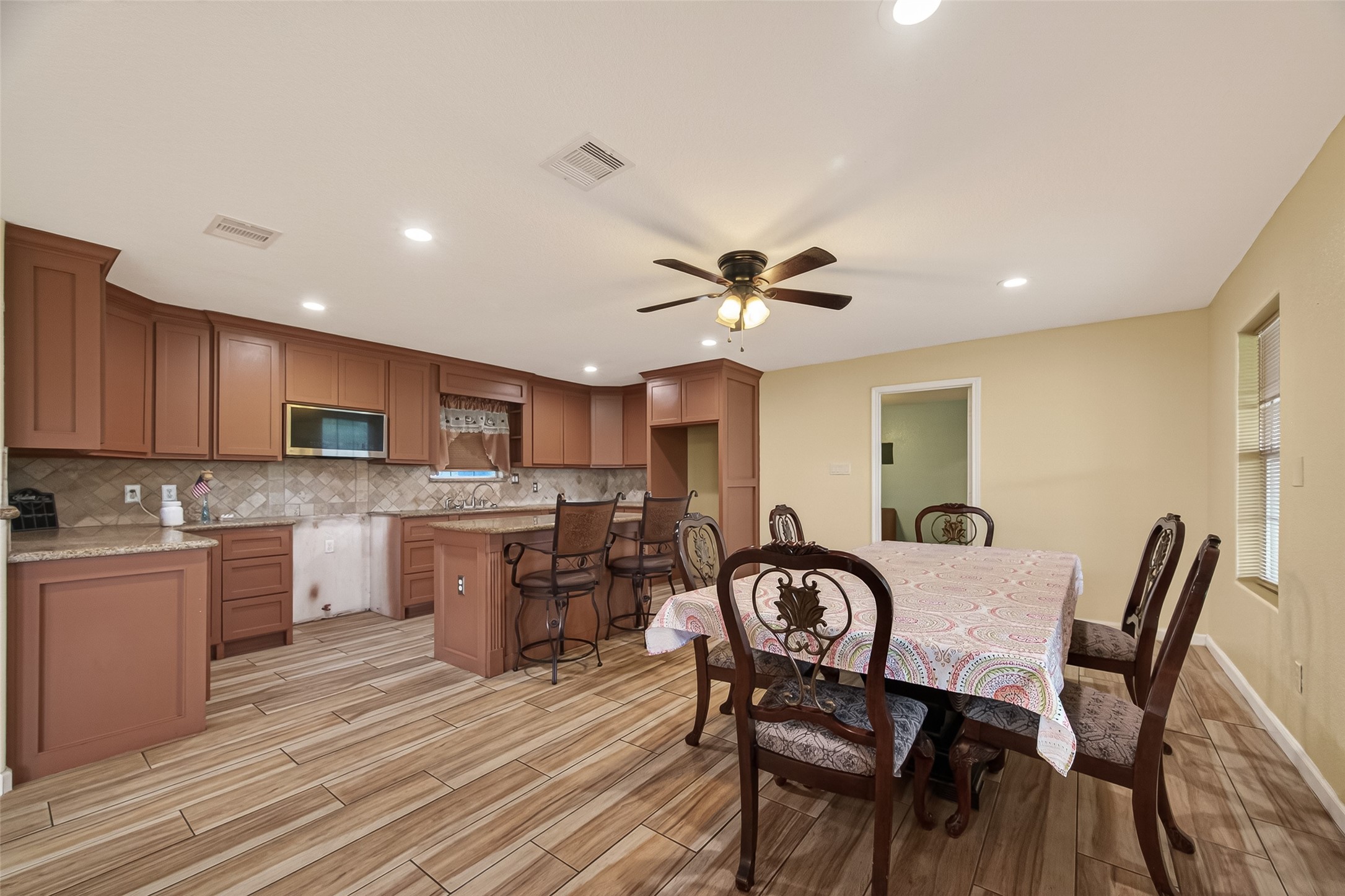 14731 Conover Court Houston, TX 77015 - Photo 7 of 49