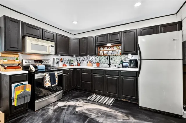 $195,000 | 1031 West Acheson Street, Denison, TX 75020