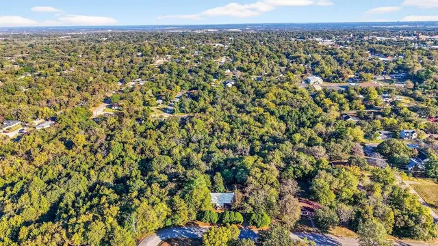 $195,000 | 1031 West Acheson Street, Denison, TX 75020