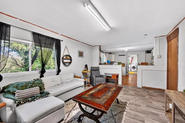 $195,000 | 1031 West Acheson Street, Denison, TX 75020