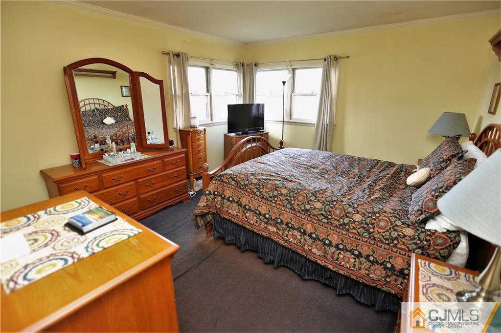 24 Berwick Road Kendall Park, NJ 08824 - Photo 15 of 25 Gallery Image 15