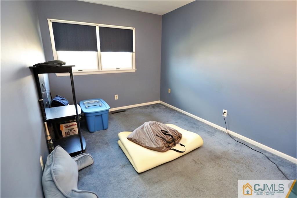 24 Berwick Road Kendall Park, NJ 08824 - Photo 17 of 25 Gallery Image 17
