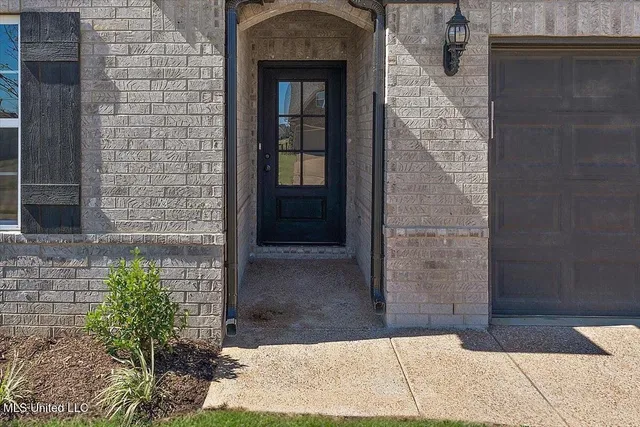 $341,900 | 13877 Wesley Banks Boulevard, Olive Branch, MS 38654