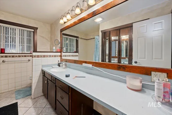 $585,000 | 166 West 300 South, Jerome, ID 83338