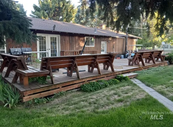 $585,000 | 166 West 300 South, Jerome, ID 83338