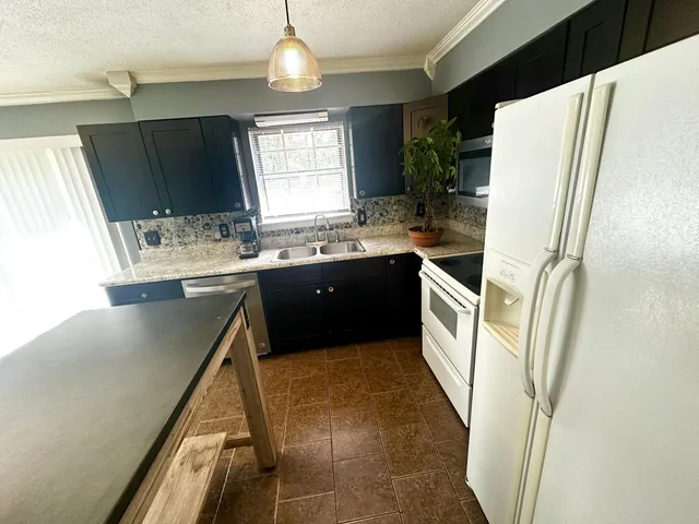 $235,000 | 923 Crest Drive, Chickamauga, GA 30707