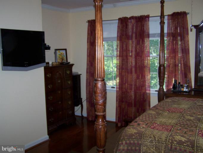 Bedroom (Master)