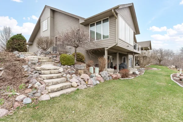 $550,000 | 203 Deer Ridge Drive, West Bend, WI 53095