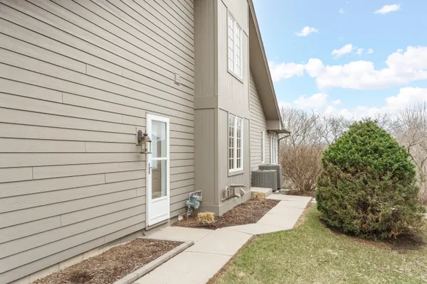 $550,000 | 203 Deer Ridge Drive, West Bend, WI 53095