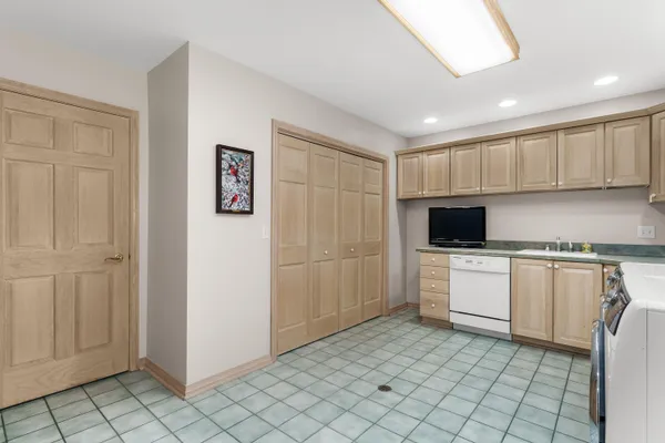 $550,000 | 203 Deer Ridge Drive, West Bend, WI 53095