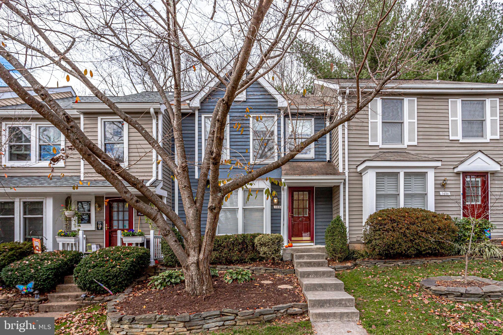 1634 Poplar Grove Drive Reston, VA 20194 - Photo 2 of 41 Gallery Image 2