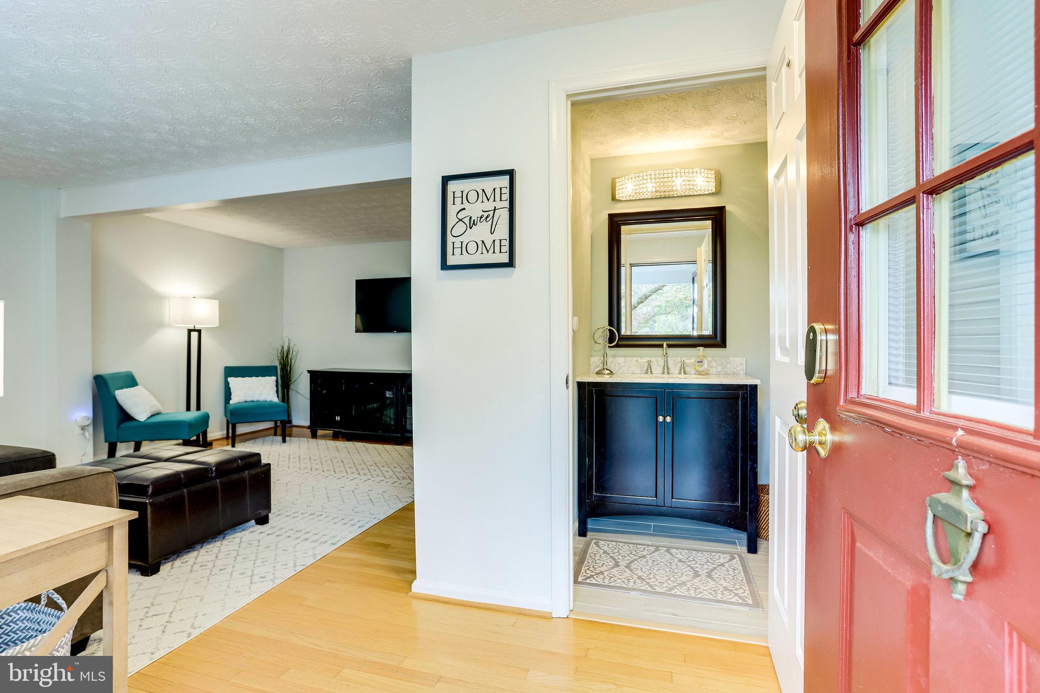 1634 Poplar Grove Drive Reston, VA 20194 - Photo 3 of 41 Gallery Image 3