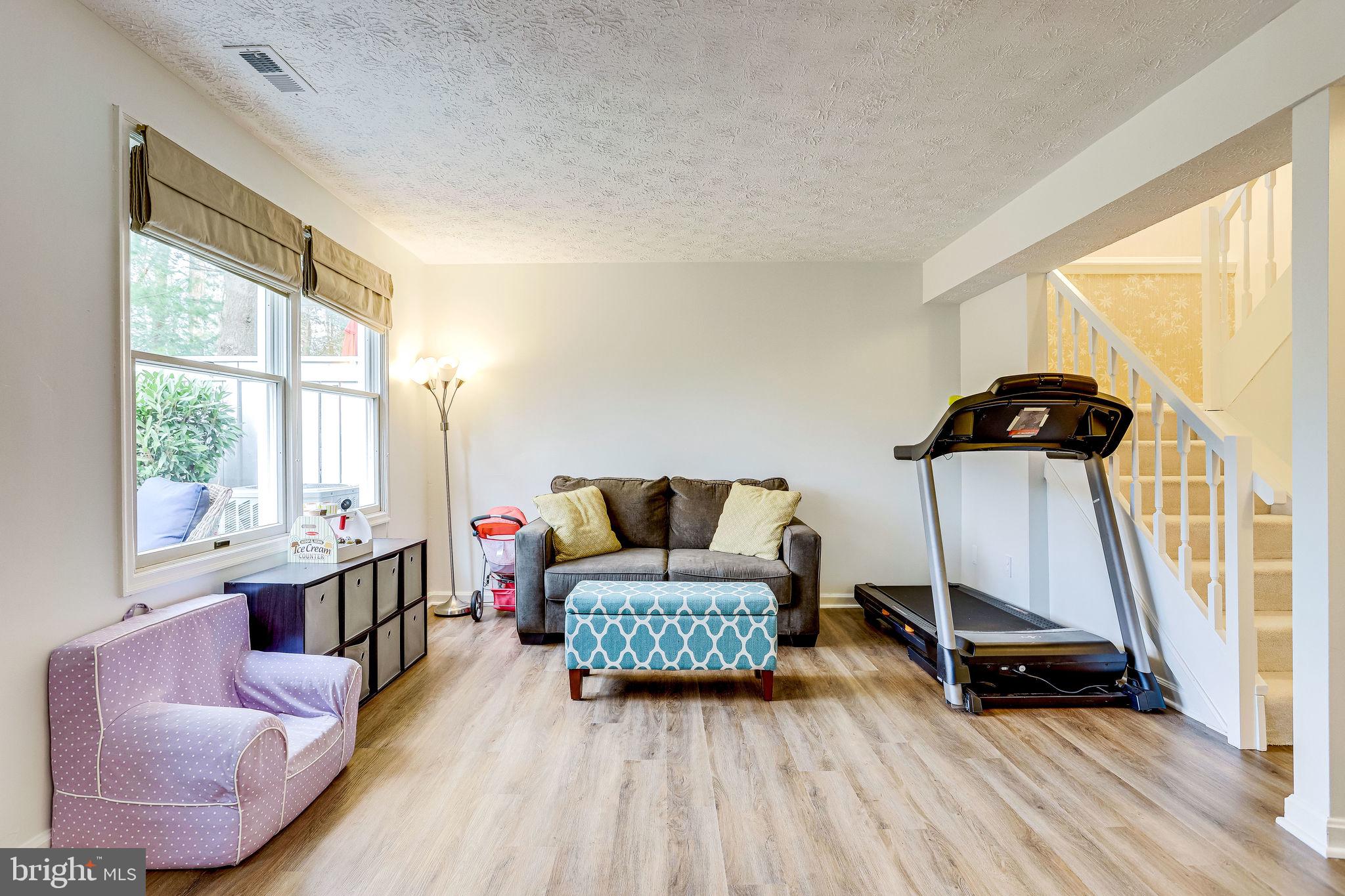 1634 Poplar Grove Drive Reston, VA 20194 - Photo 32 of 41 Gallery Image 32