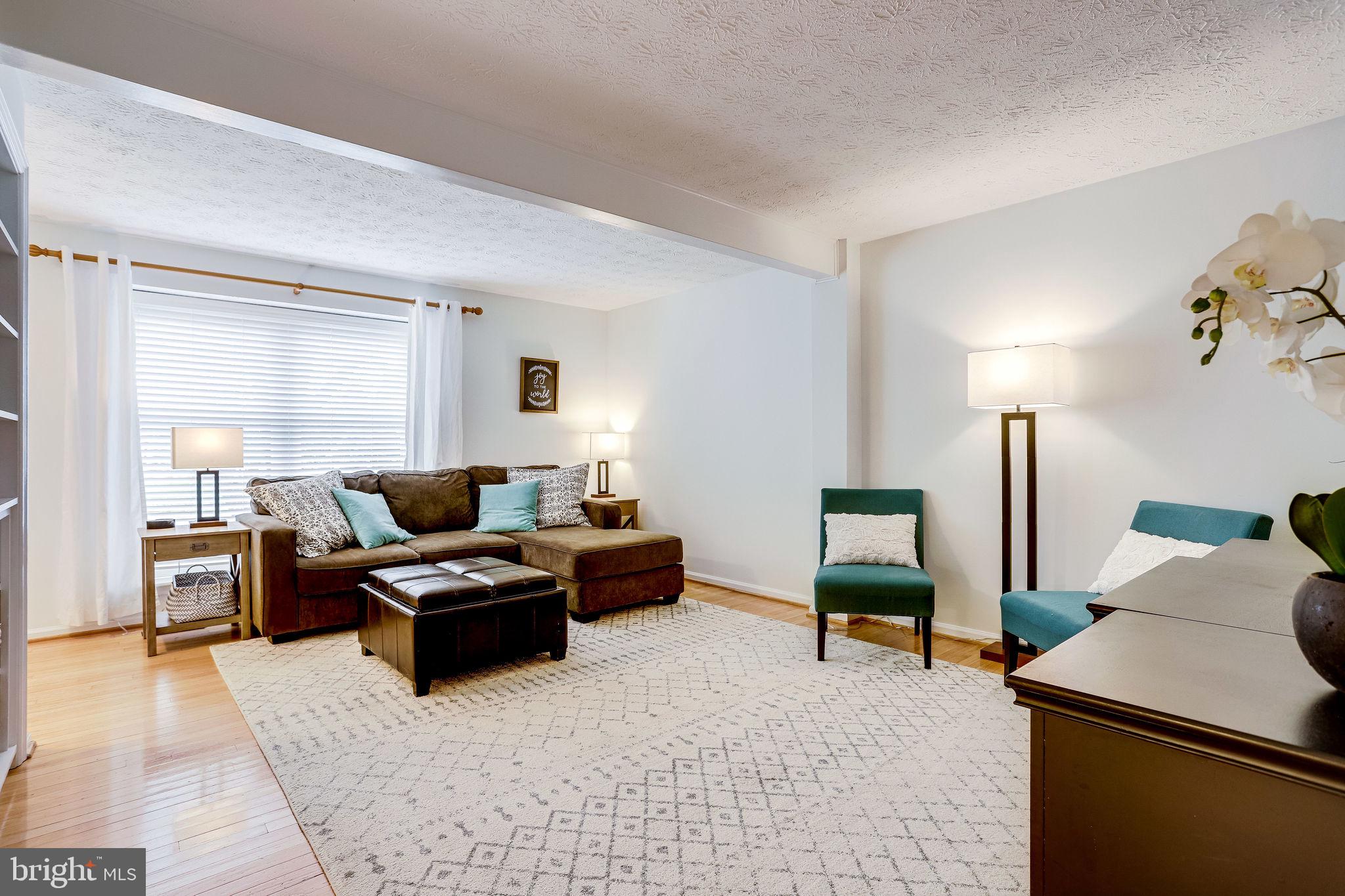 1634 Poplar Grove Drive Reston, VA 20194 - Photo 10 of 41 Gallery Image 10