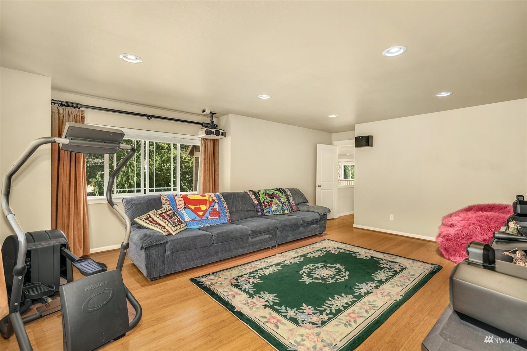 16220 40th Avenue Southeast Bothell, WA 98012 - Photo 30 of 40 Gallery Image 30