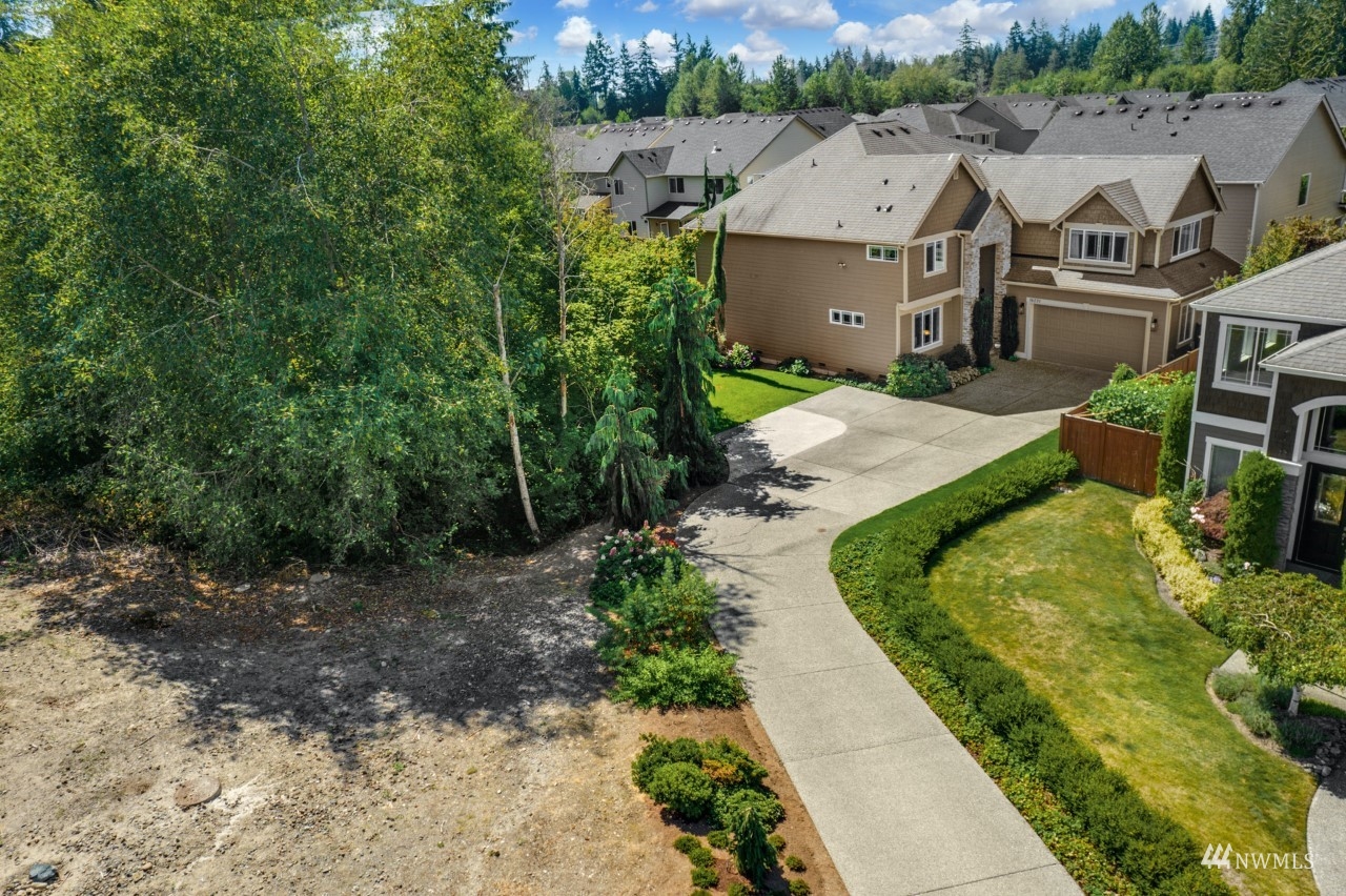 16220 40th Avenue Southeast Bothell, WA 98012 - Photo 3 of 40 Gallery Image 3