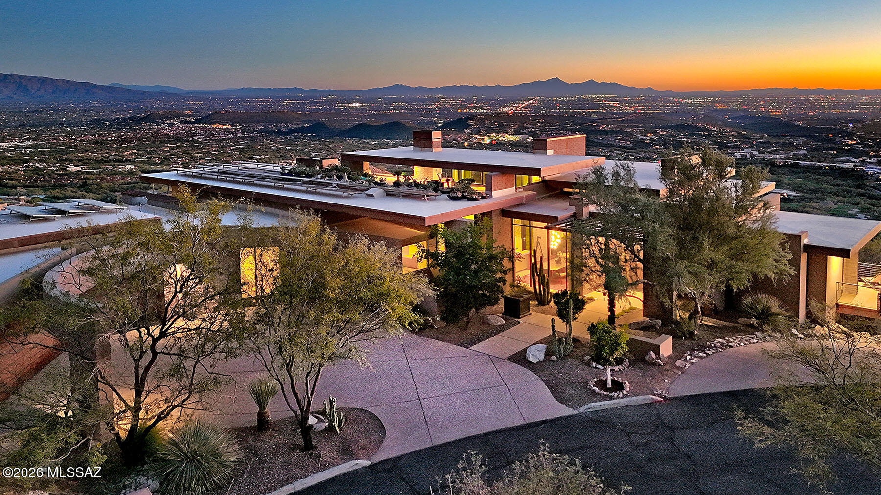 6830 North Hole-In-The-Wall Way Tucson, AZ 85750 - Photo 3 of 50