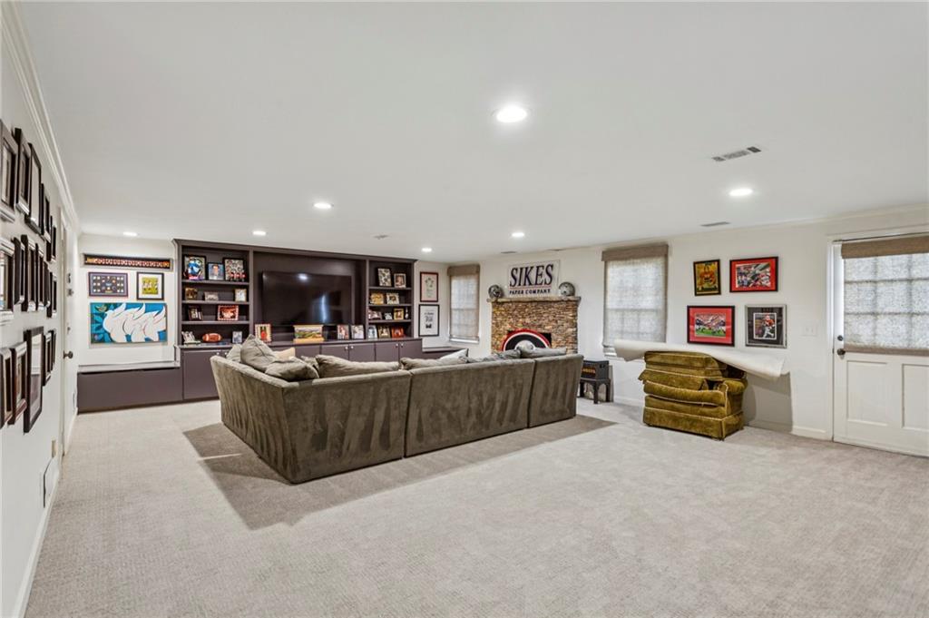 985 Club Commons Circle Northeast Brookhaven, GA 30319 - Photo 29 of 34