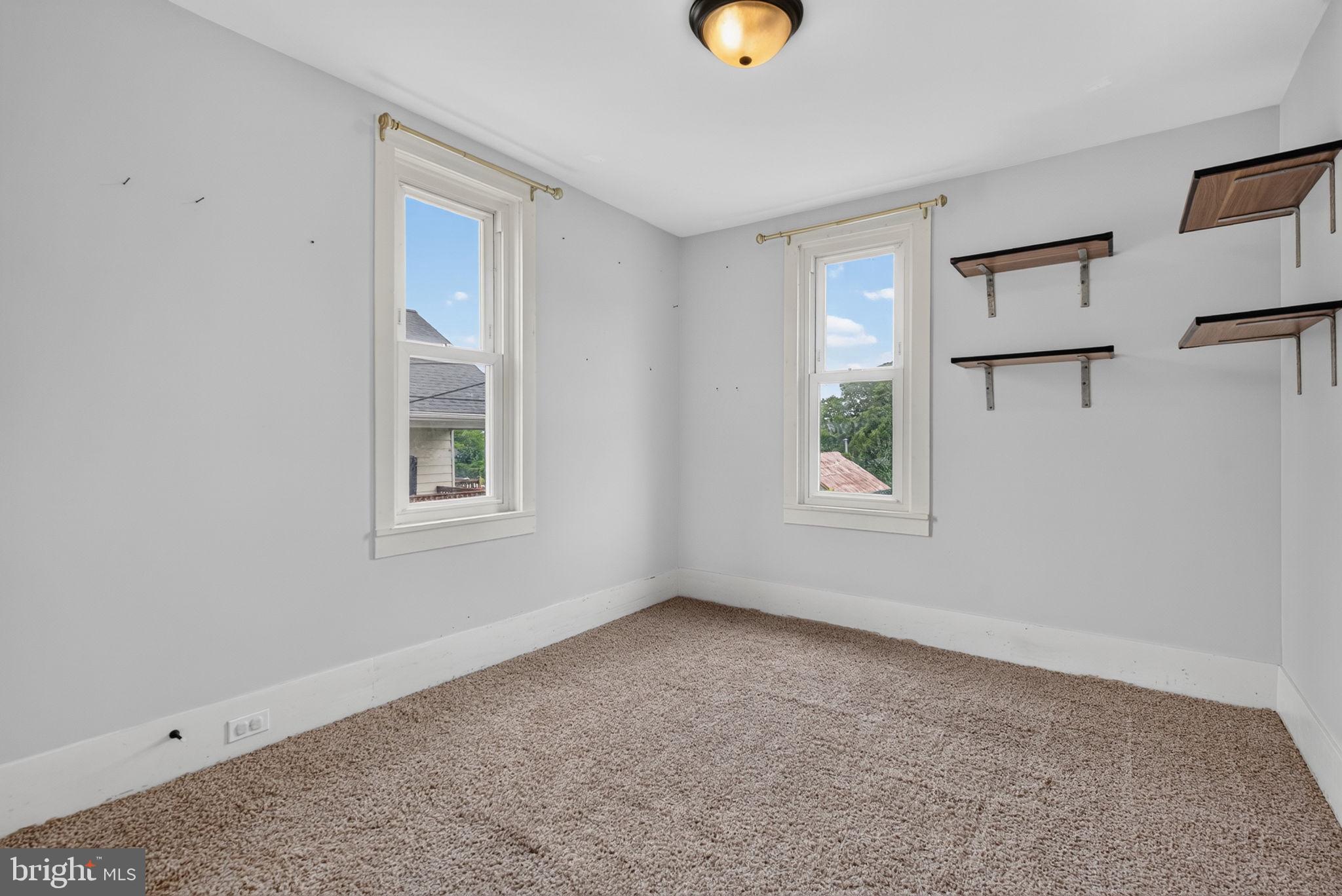 990 Maple Street Lititz, PA 17543 - Photo 26 of 37