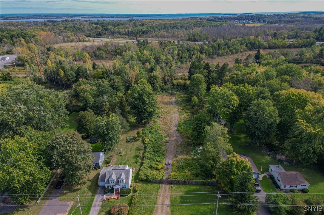 9302 Brewerton Road Cicero, NY 13029 - Photo 4 of 5