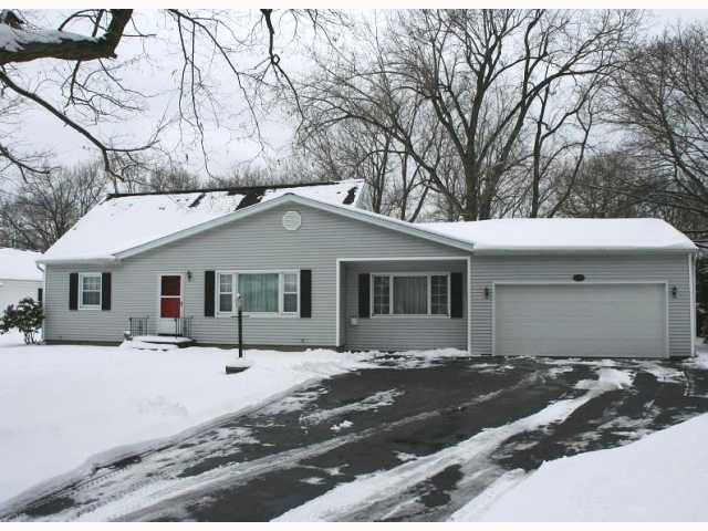 236 Dickinson Road Webster, NY 14580 - Photo 1 of 1 Exterior Front