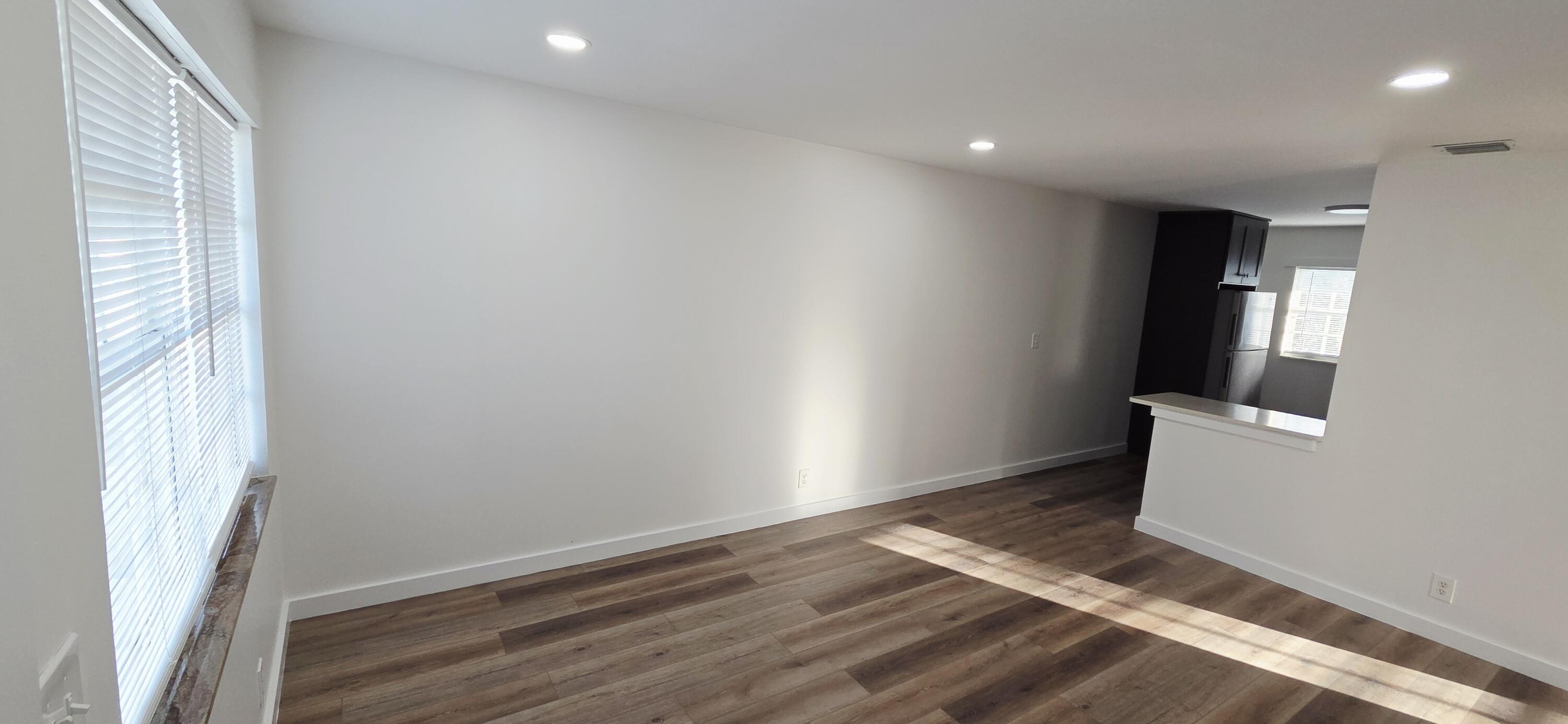 765 West 7th Street, Unit B Riviera Beach, FL 33404 - Photo 6 of 13 32682