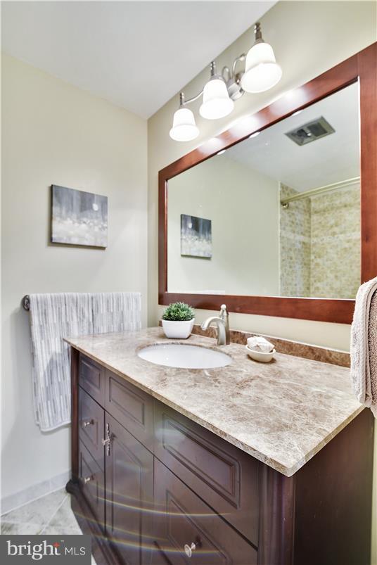 4003 Middle Ridge Drive Fairfax, VA 22033 - Photo 18 of 30 Main Bath with Major Renovation!