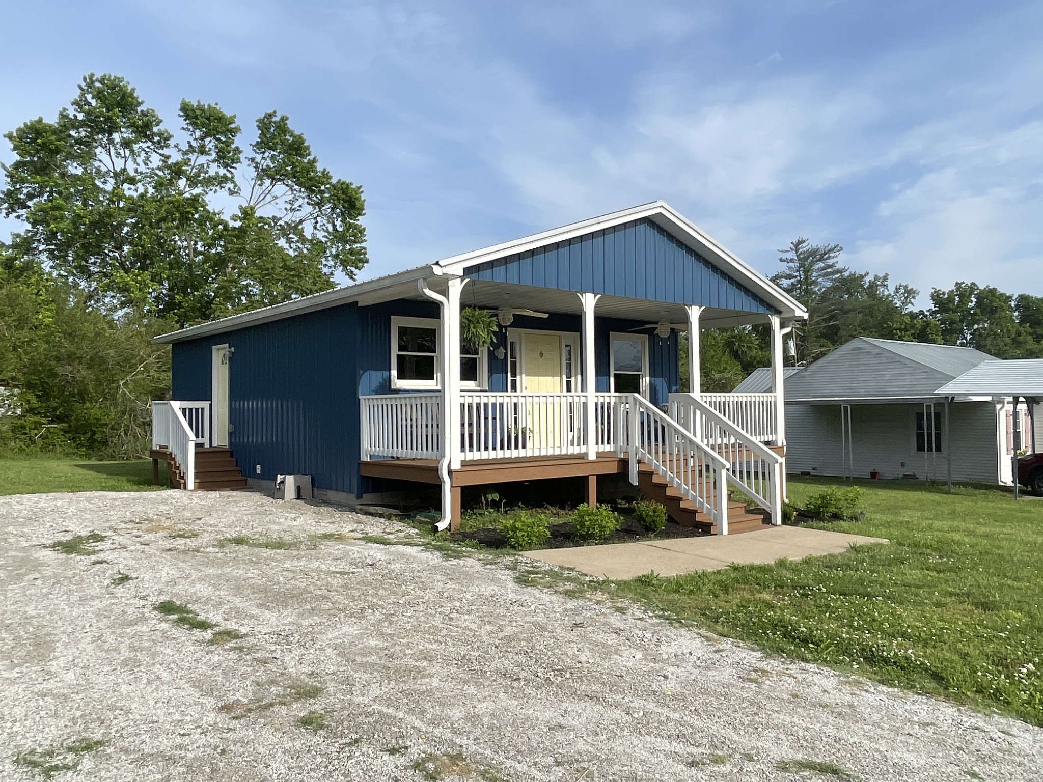 105 General Avenue Centerville, TN 37033 - Photo 3 of 16