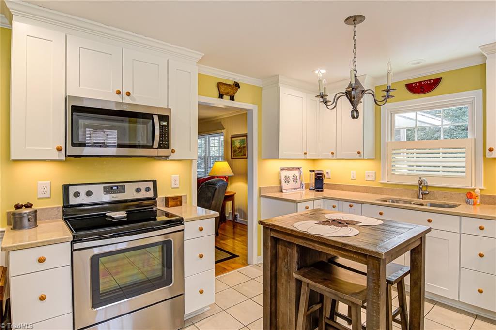 2999 Ormond Drive Winston-Salem, NC 27106 - Photo 11 of 38