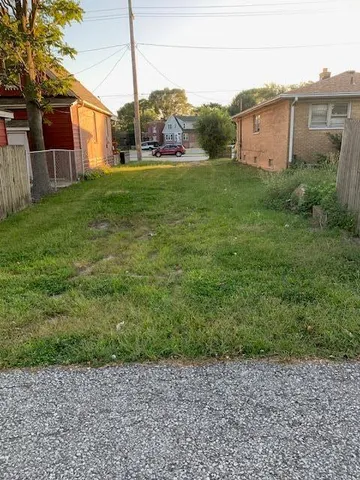 $4,900 | 3905 Guthrie Street, East Chicago, IN 46312