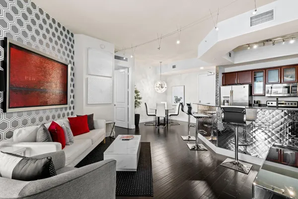 $6,500 | 403 South Sapodilla Avenue, Unit 806, West Palm Beach, FL 33401