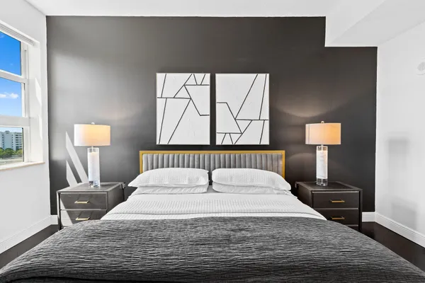 $6,500 | 403 South Sapodilla Avenue, Unit 806, West Palm Beach, FL 33401