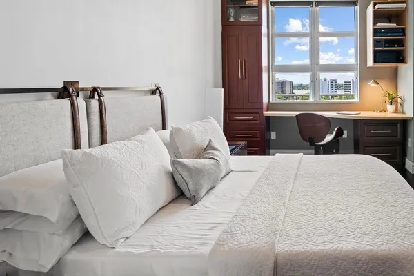 $6,500 | 403 South Sapodilla Avenue, Unit 806, West Palm Beach, FL 33401