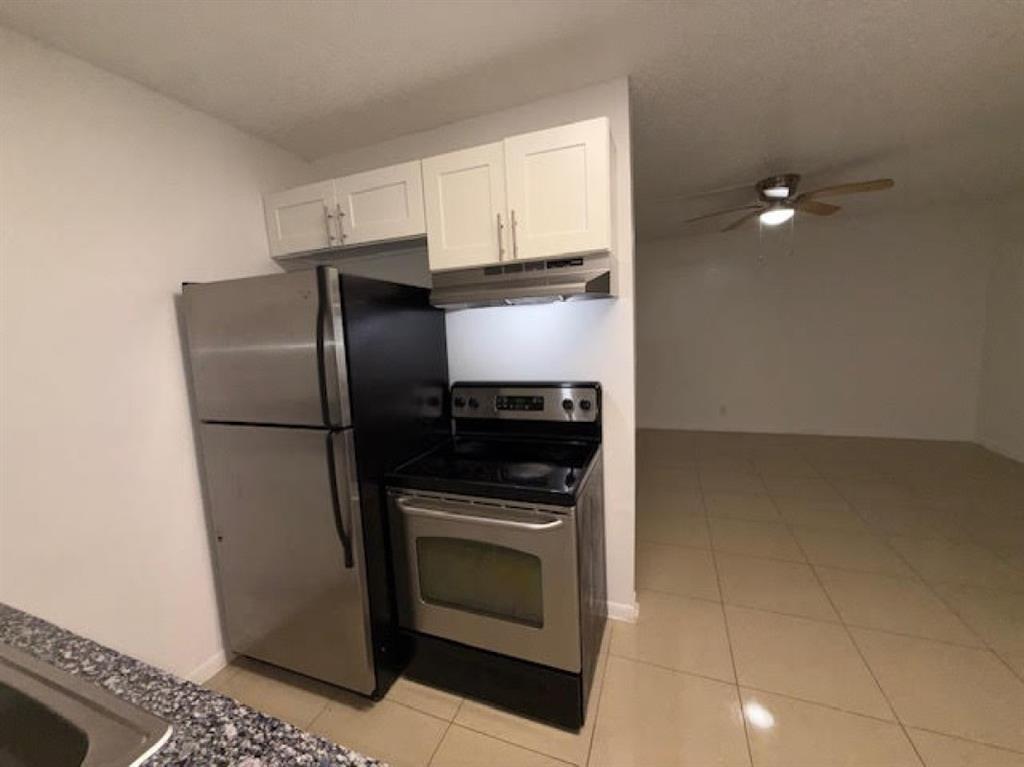 889 Riverside Drive, Unit 217 Fort Lauderdale, FL 33312 - Photo 4 of 9