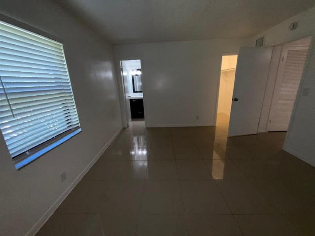 889 Riverside Drive, Unit 217 Fort Lauderdale, FL 33312 - Photo 8 of 9