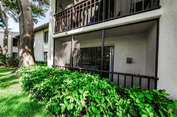 $1,850 | 2575 Pine Ridge Way South, Unit E1, Palm Harbor, FL 34684