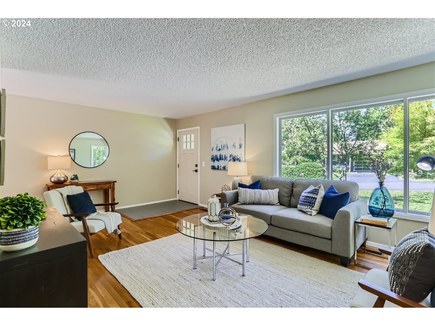 6324 Southwest Radcliff Street Portland, OR 97219 - Photo 4 of 21 Gallery Image 4