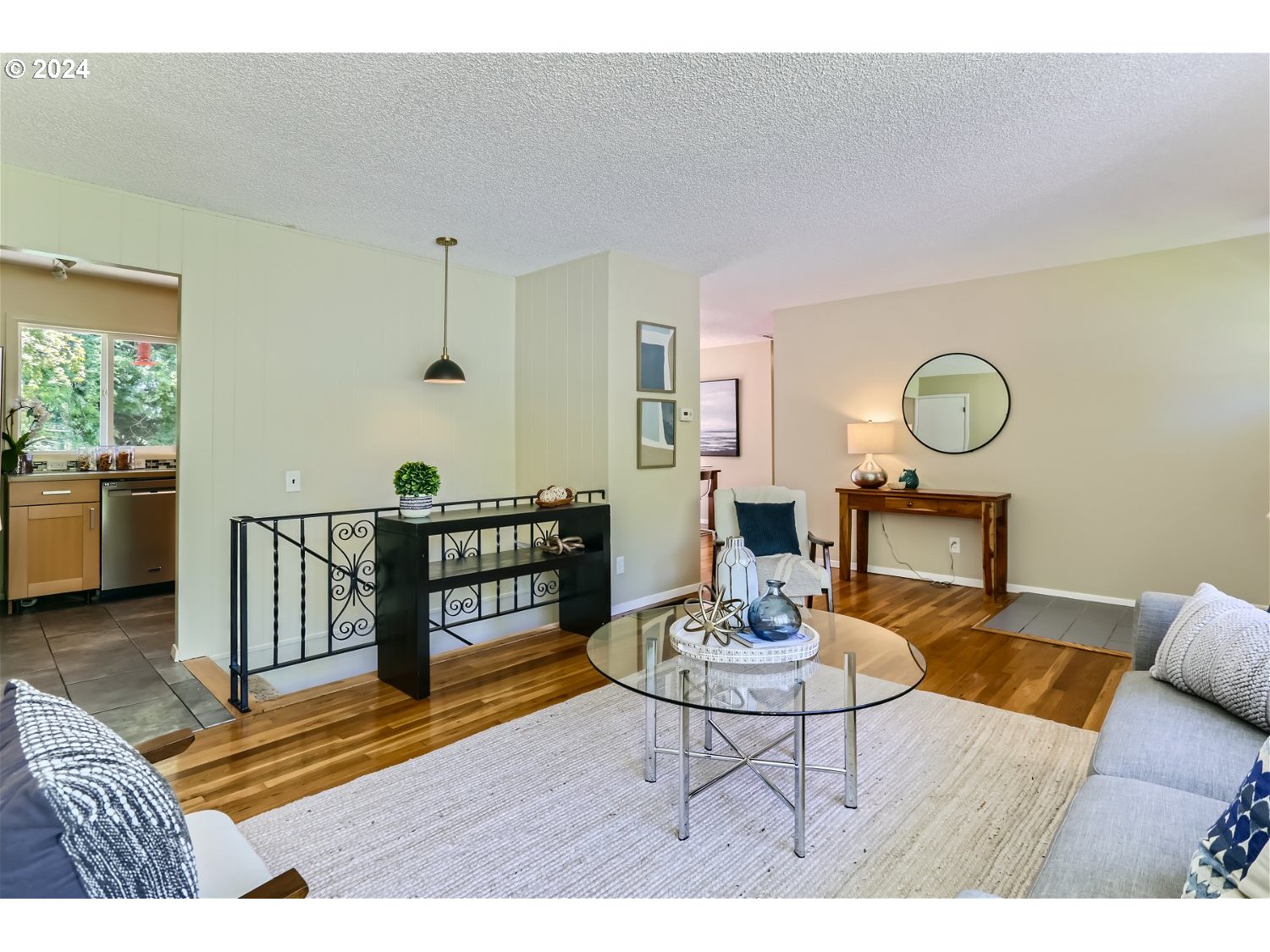 6324 Southwest Radcliff Street Portland, OR 97219 - Photo 5 of 21 Gallery Image 5