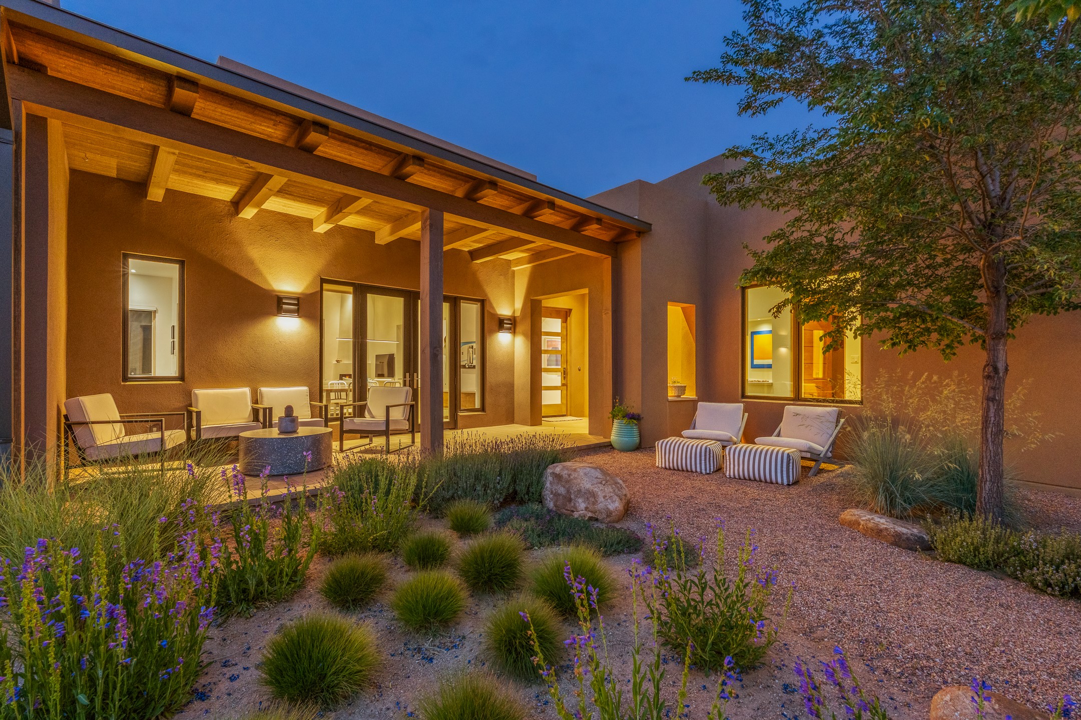 31 Sundance Ridge Circle Santa Fe, NM 87506 - Photo 4 of 57 Front Courtyard