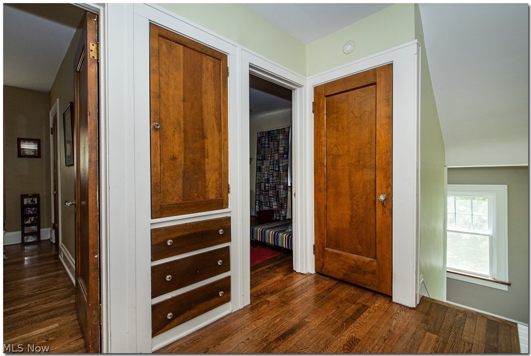 3246 Warrington Road Cleveland, OH 44120 - Photo 27 of 35