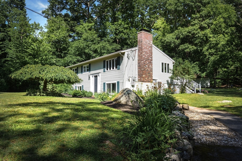 280 Randall Road Berlin, MA 01503 - Photo 3 of 40