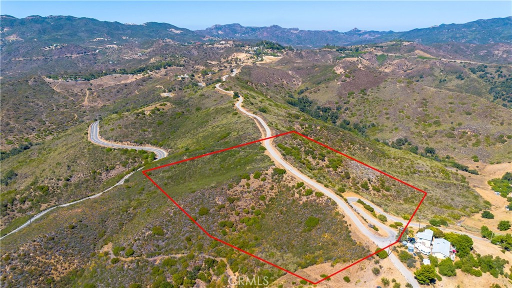 2535 South Foose Road Malibu, CA 90265 - Photo 3 of 21