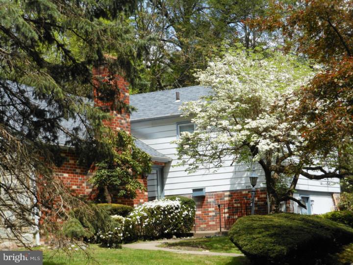 209 Maple Avenue Wyncote, PA 19095 - Photo 1 of 17