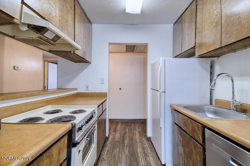 1000 Beck Drive, Unit 367 Reno, NV 89509 - Photo 7 of 20 4Y7A7753_hdr