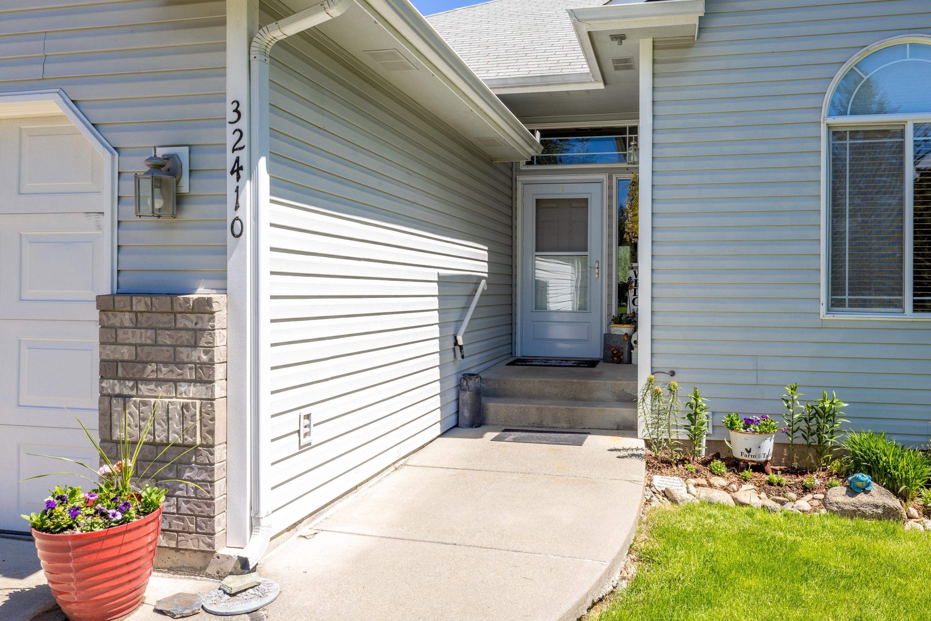 32410 North Ridge Road Chattaroy, WA 99003 - Photo 4 of 50