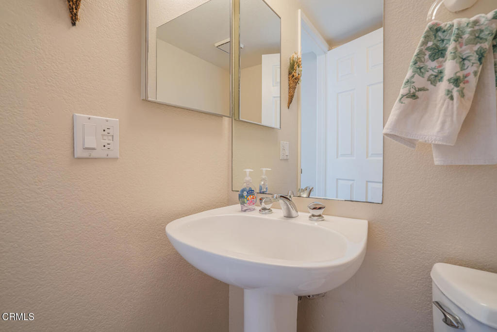 1130 Mandalay Beach Road Oxnard, CA 93035 - Photo 29 of 36