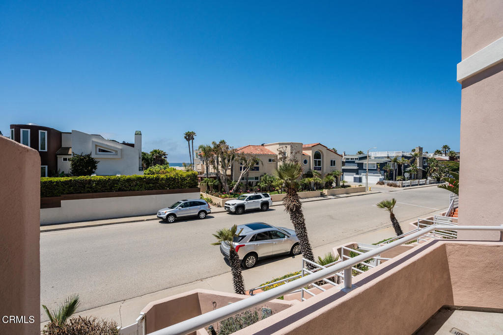 1130 Mandalay Beach Road Oxnard, CA 93035 - Photo 34 of 36