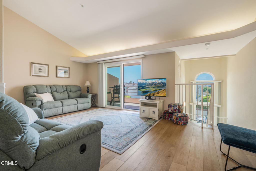 1130 Mandalay Beach Road Oxnard, CA 93035 - Photo 6 of 36