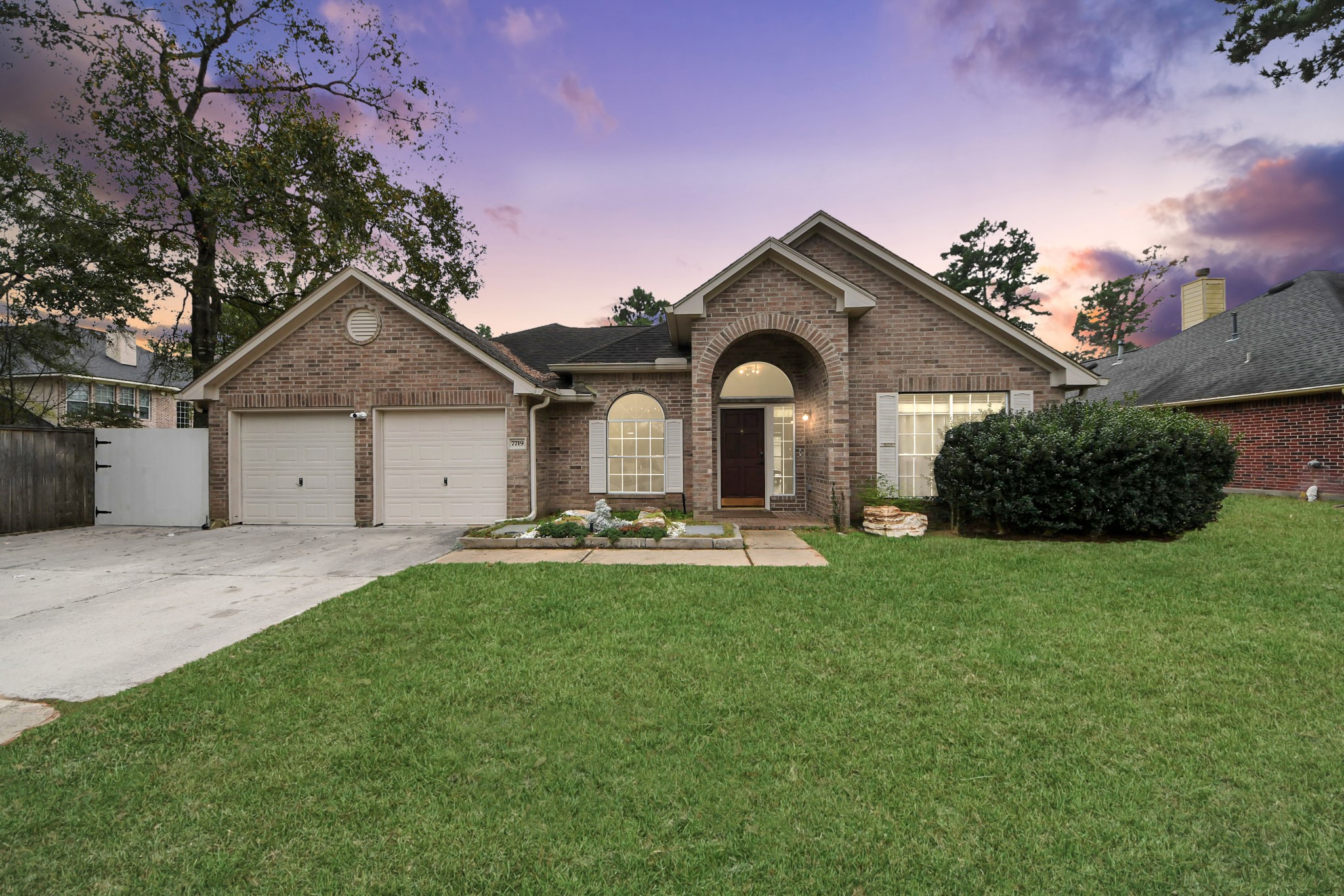 7719 Malac Road Spring, TX 77389 - Photo 2 of 25